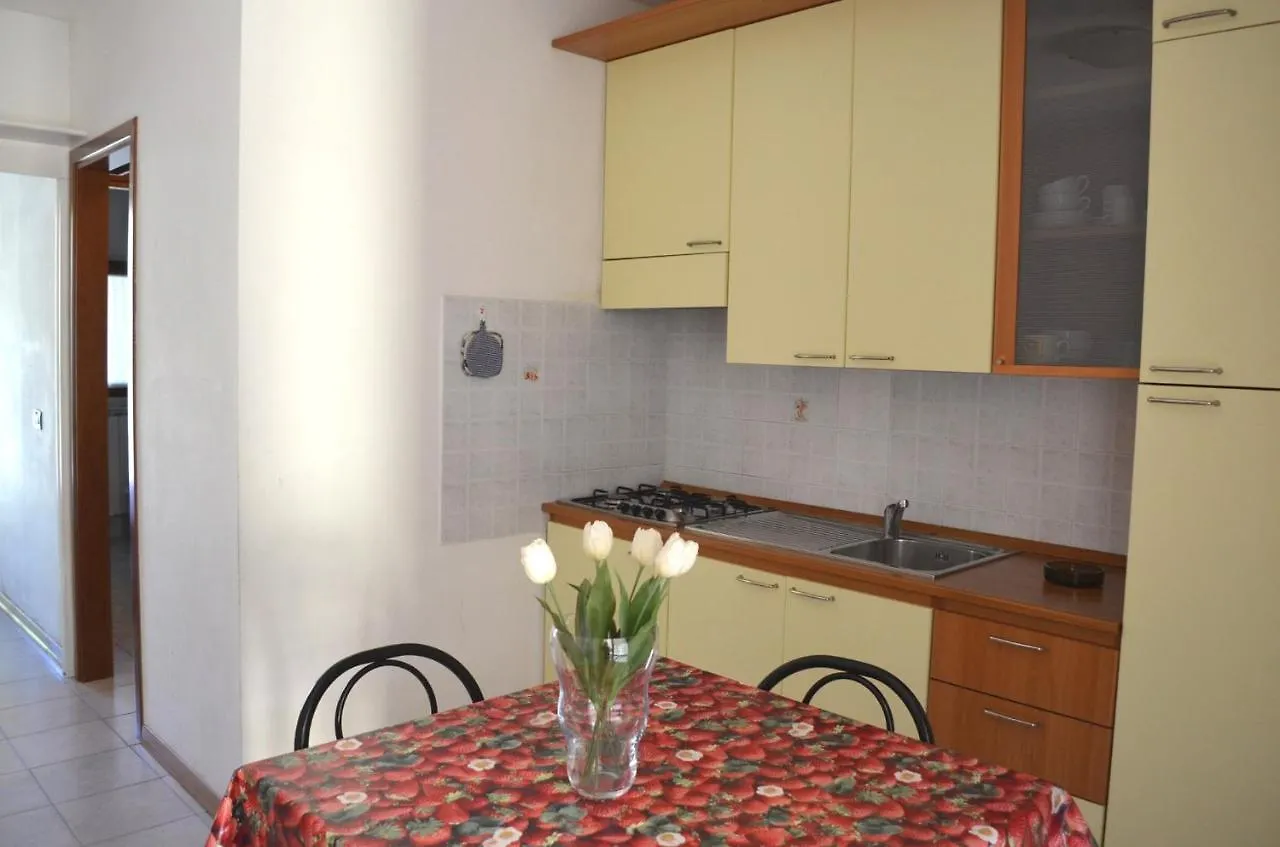 Apartments In Eraclea Mare 25804